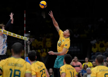 Brasil vence a Argentina por 3 sets a 0, conquista o 34º título sul-americano de vôlei masculino e garante vaga nas Olimpíadas de Los Angeles 2028.