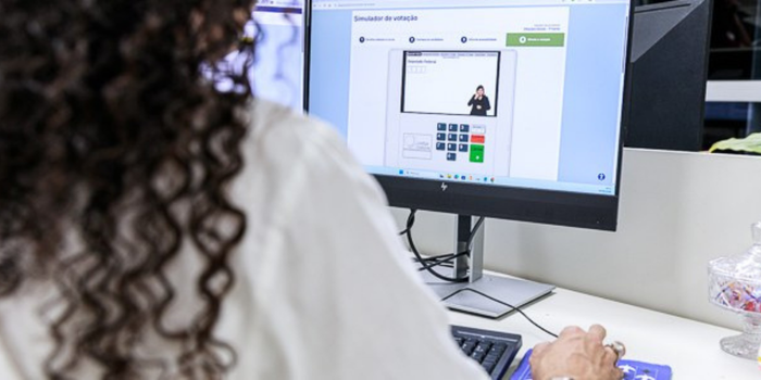 Eleitor fará seis escolhas no primeiro turno de 2026. Veja como usar o simulador do TSE para treinar antes da votação.