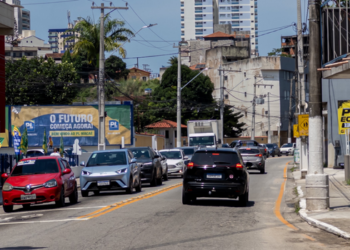 Macaé terá bloqueios e mudanças no trânsito durante as eleições de 2026. Veja os pontos interditados e as rotas alternativas.