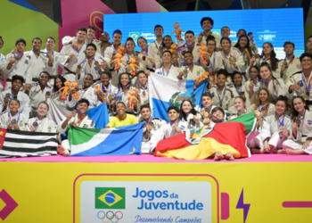 Jogos da Juventude 2026 começam em Foz do Iguaçu com cerca de 4.900 atletas, 20 modalidades e participação de campeões olímpicos como embaixadores.