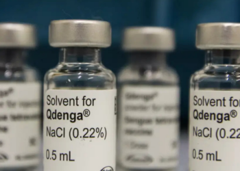 Mais de 3 milhões de adolescentes precisam tomar a segunda dose da vacina contra a dengue. Ministério da Saúde reforça a importância de completar o esquema vacinal.
