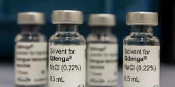 Mais de 3 milhões de adolescentes precisam tomar a segunda dose da vacina contra a dengue. Ministério da Saúde reforça a importância de completar o esquema vacinal.