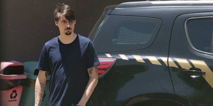 Jair Renan Bolsonaro vira réu em processo na Justiça Federal que apura suspeitas de falsificação de documentos para obter empréstimos bancários de até R$ 291 mil.