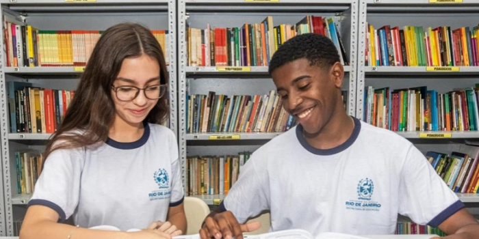 Matrícula Fácil 2027: saiba como renovar a matrícula nas escolas estaduais do RJ e confira as datas para novos alunos.