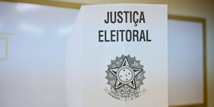 Apuração das Eleições 2026 começa às 17h deste domingo. Eleitores poderão acompanhar os resultados em tempo real pelo sistema oficial do TSE.