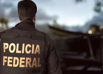 PF e MPRJ realizam operação contra policiais e ex-PMs suspeitos de fornecer armas ao Terceiro Comando Puro e lavar mais de R$ 250 milhões.