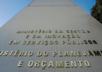 Governo federal autoriza R$ 5,166 bilhões para reforçar pagamentos do BPC e compra de medicamentos do SUS. Entenda a distribuição dos recursos.