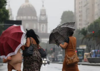 Chuva forte coloca Sul e Sudeste em alerta neste fim de semana. Previsão indica alagamentos, deslizamentos e ventos acima de 100 km/h.