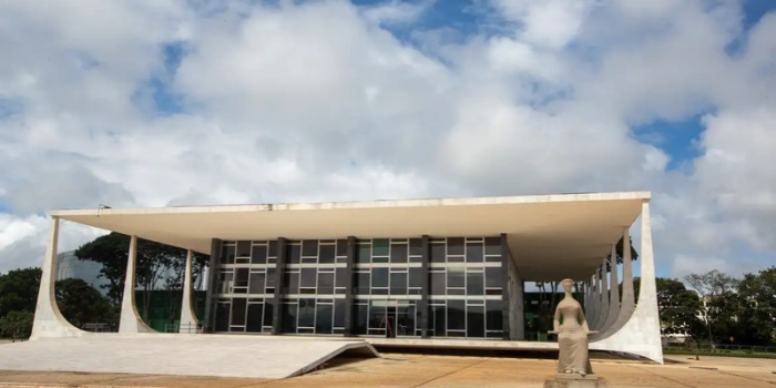 STF decide por 7 votos a 4 que créditos presumidos de ICMS não podem integrar a base de cálculo do PIS e da Cofins.
