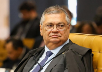 Após ameaças de morte nas redes sociais, Flávio Dino reafirma independência judicial. Fachin solicita providências à Polícia Federal.
