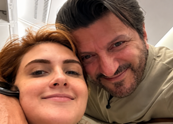 Viúva de Lito Sousa, Mila Seidl relata ter recebido suposto sinal do marido duas semanas após sua morte e compartilha desafios do luto.